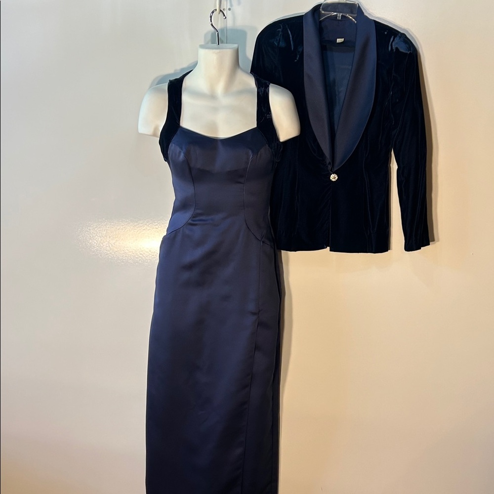 Joelle SZ6 2pcs. Vintage Navy Velvet Tuxedo Blazer & Halter Maxi Prom Formal